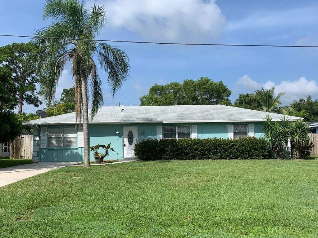 Photo of 2300 NE 13th Court, Jensen Beach, FL 34957 (MLS # R10733558)