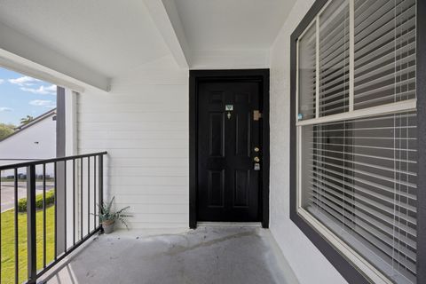 2213 Grand Cayman Court 1135 Kissimmee FL 34741