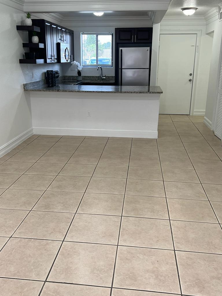 6034 Fores Hill Blvd 101