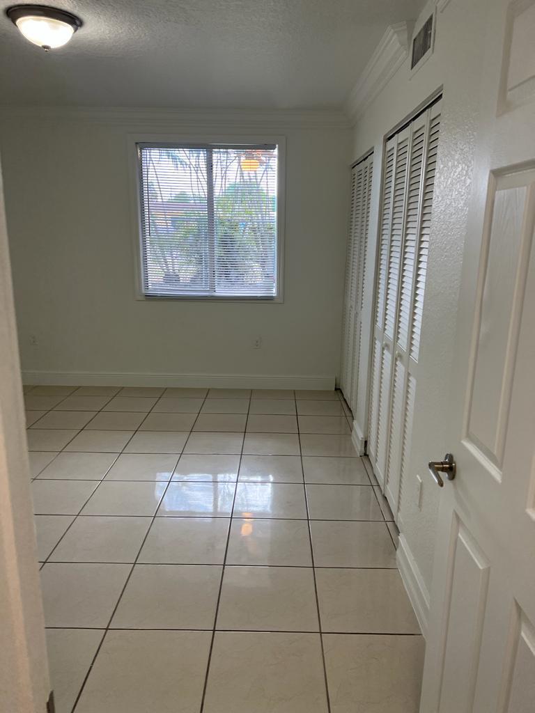 6034 Fores Hill Blvd 101