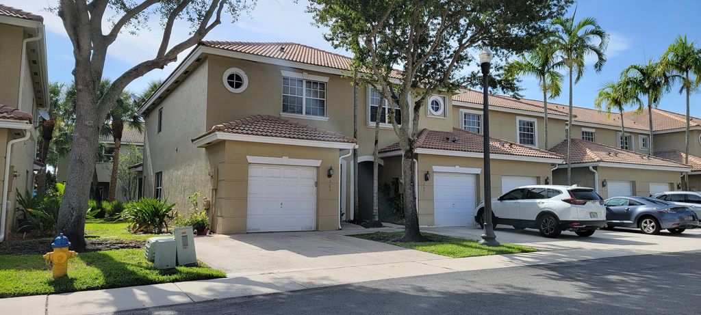 Photo of 365 SW 122 Avenue Ave, Pembroke Pines, FL 33025 (MLS # R10806867)