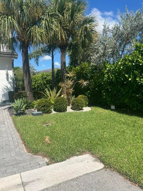 Photo of 8991 KINGSMOOR Way, Lake Worth, FL 33467 (MLS # B26079459)