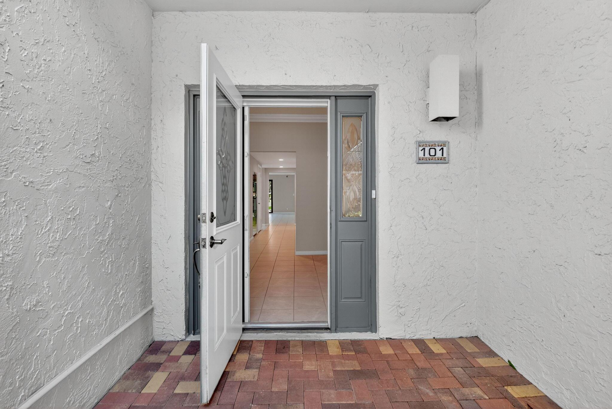 Seagate Country Club - Residential