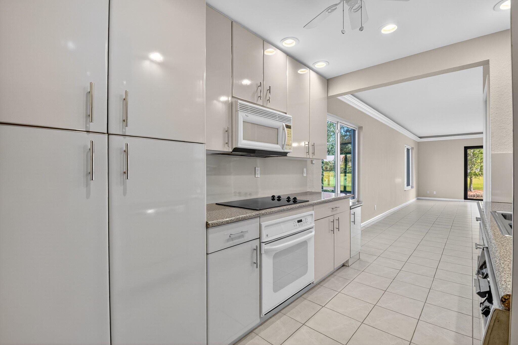 Seagate Country Club - Residential