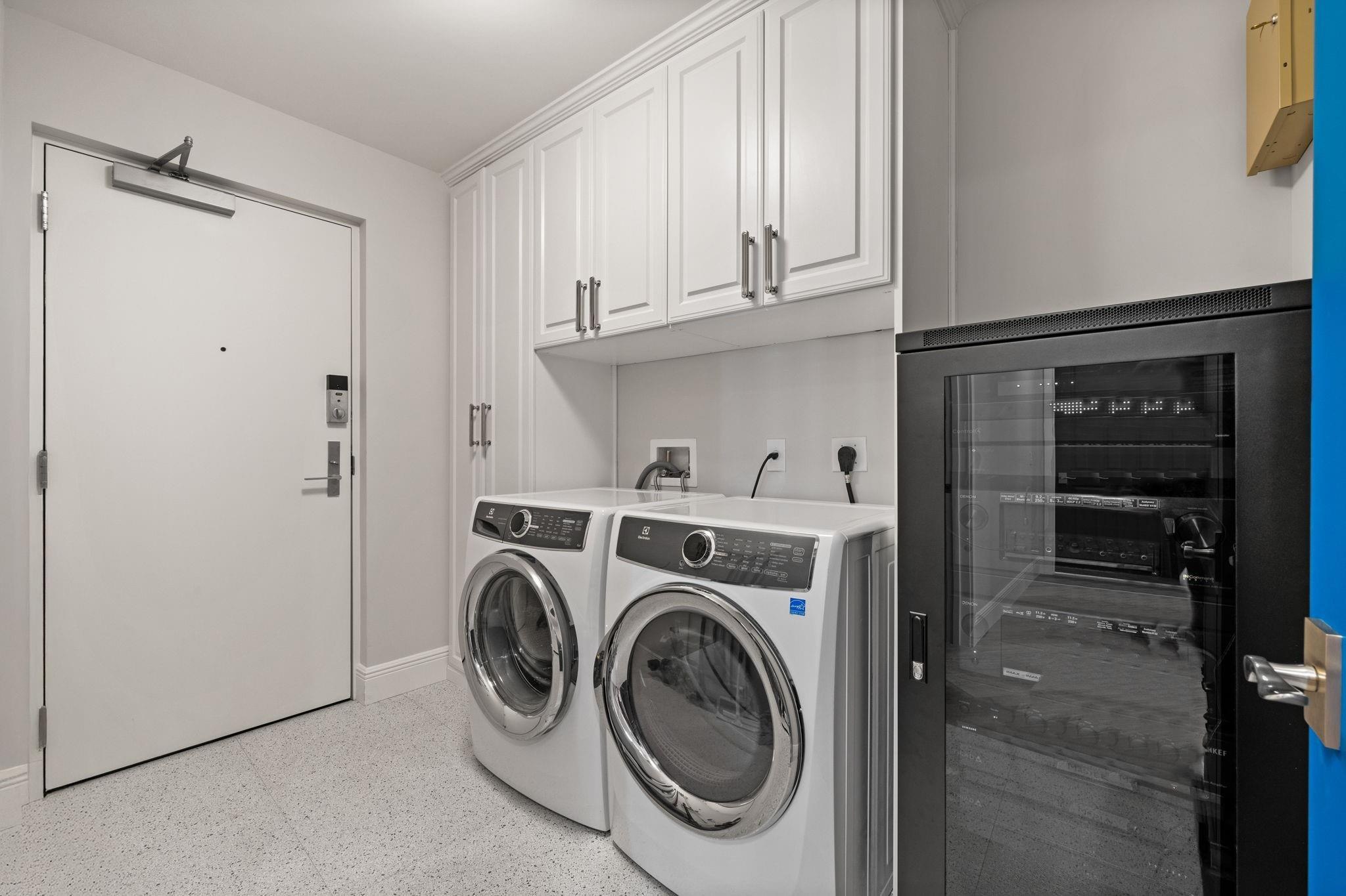 AUBERGE BEACH - Residential