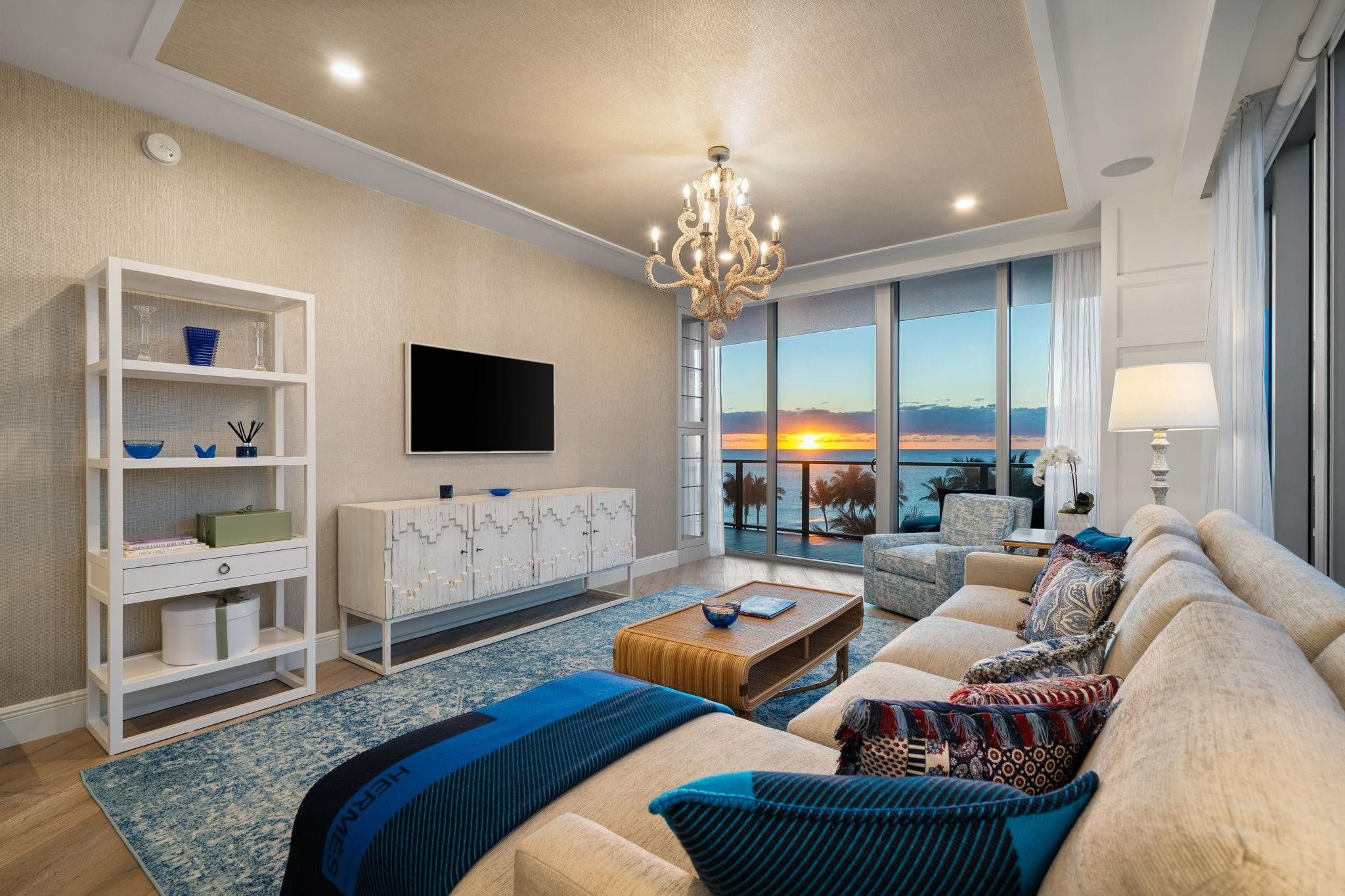 AUBERGE BEACH - Residential