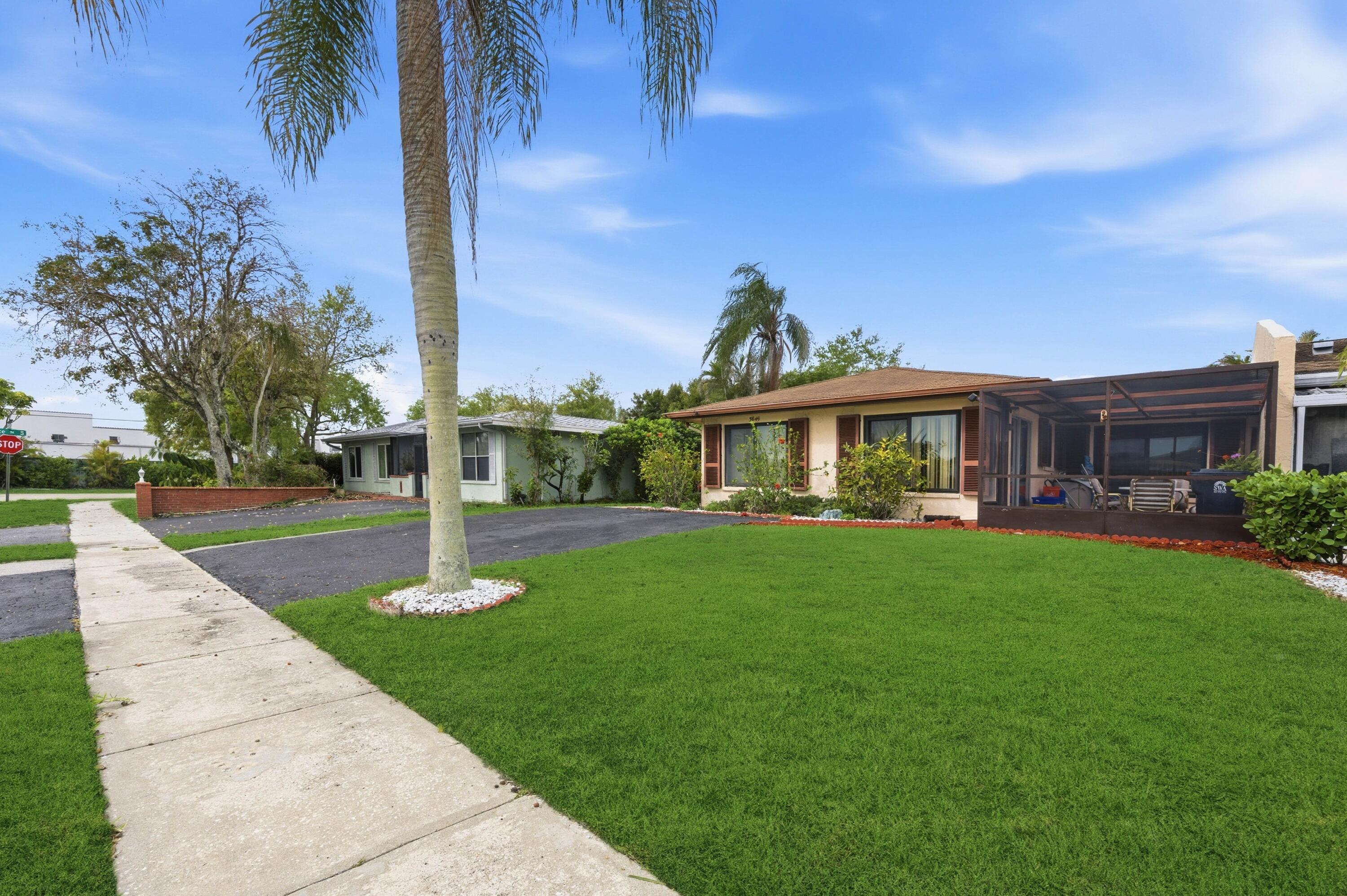 MEED RACQUET CLUB 3 - Residential