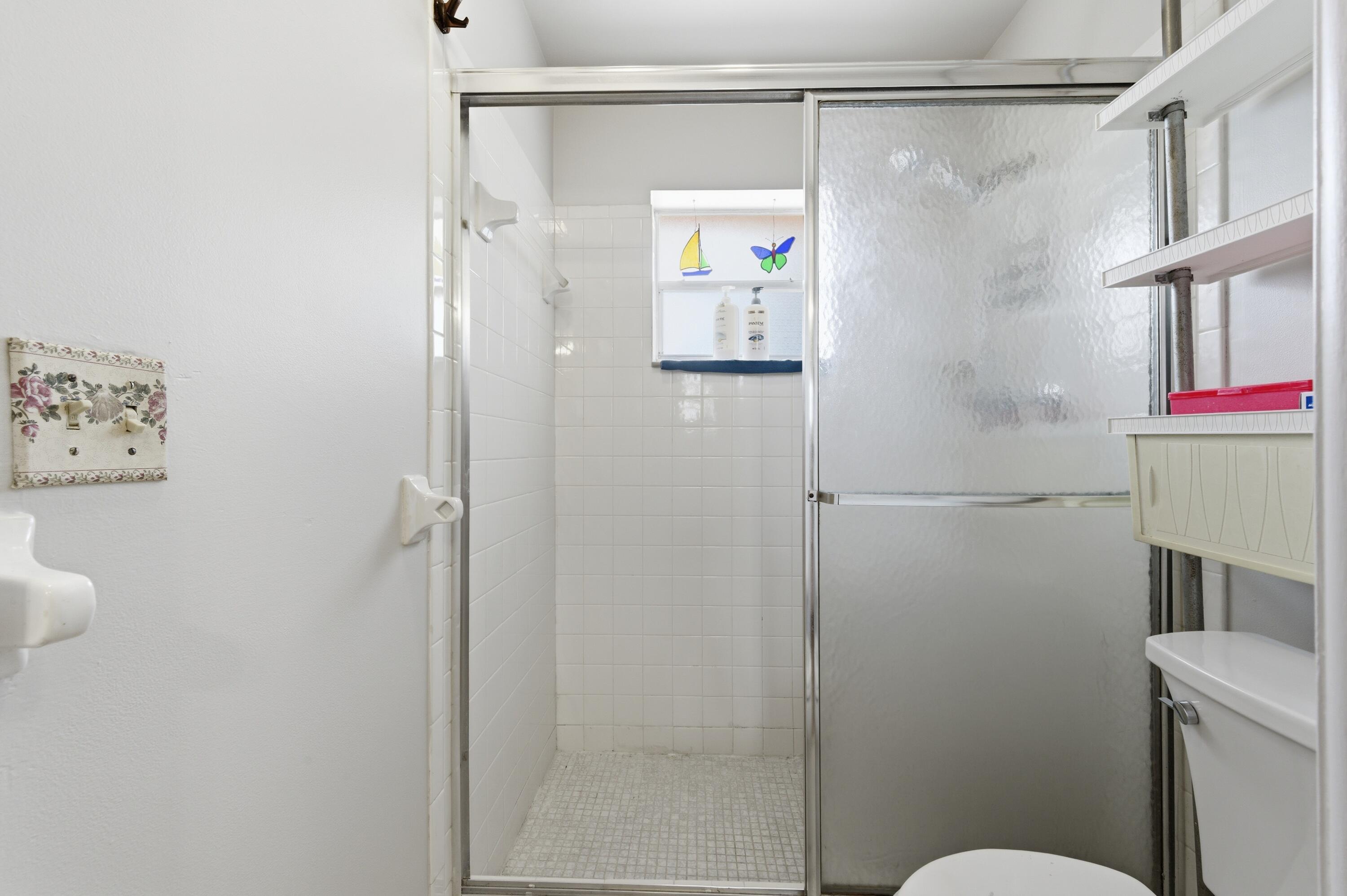 MEED RACQUET CLUB 3 - Residential