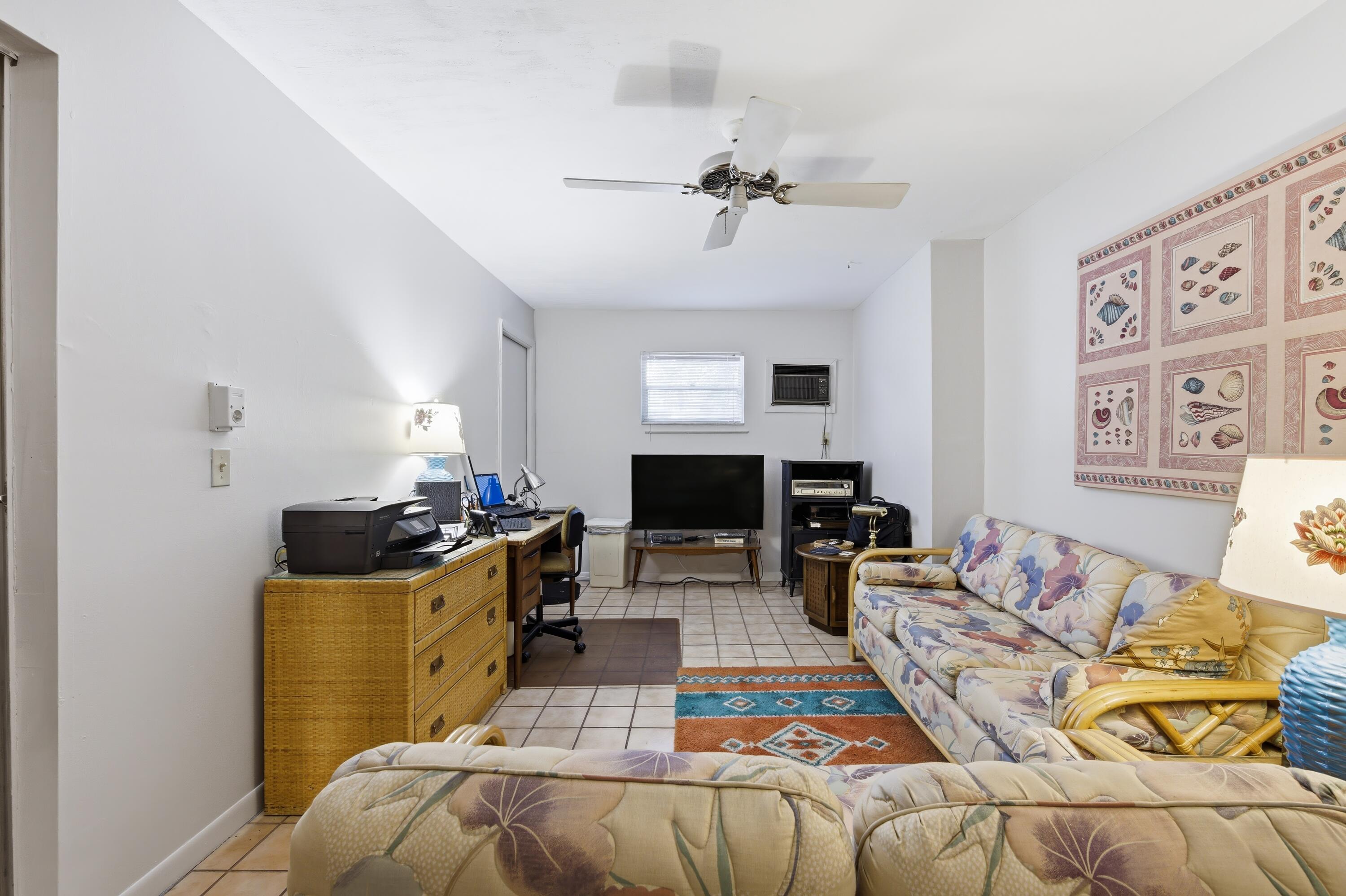 MEED RACQUET CLUB 3 - Residential