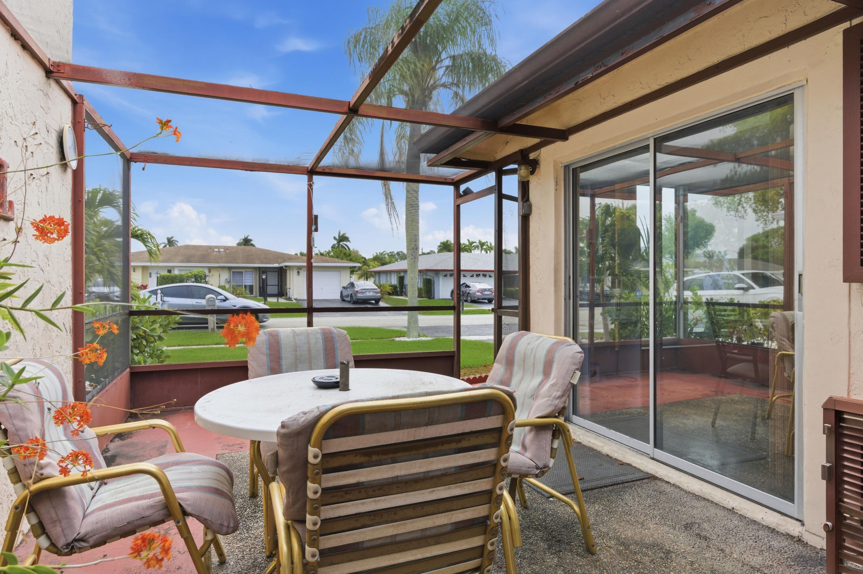 MEED RACQUET CLUB 3 - Residential