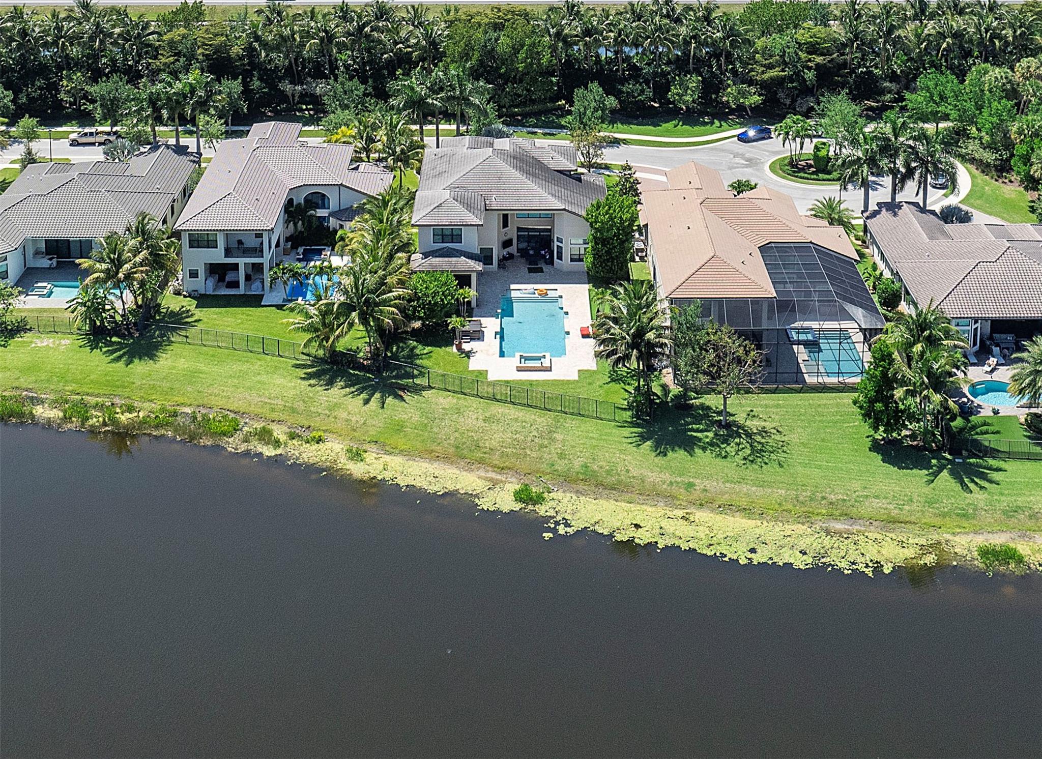 SEVEN BRIDGES - Residential