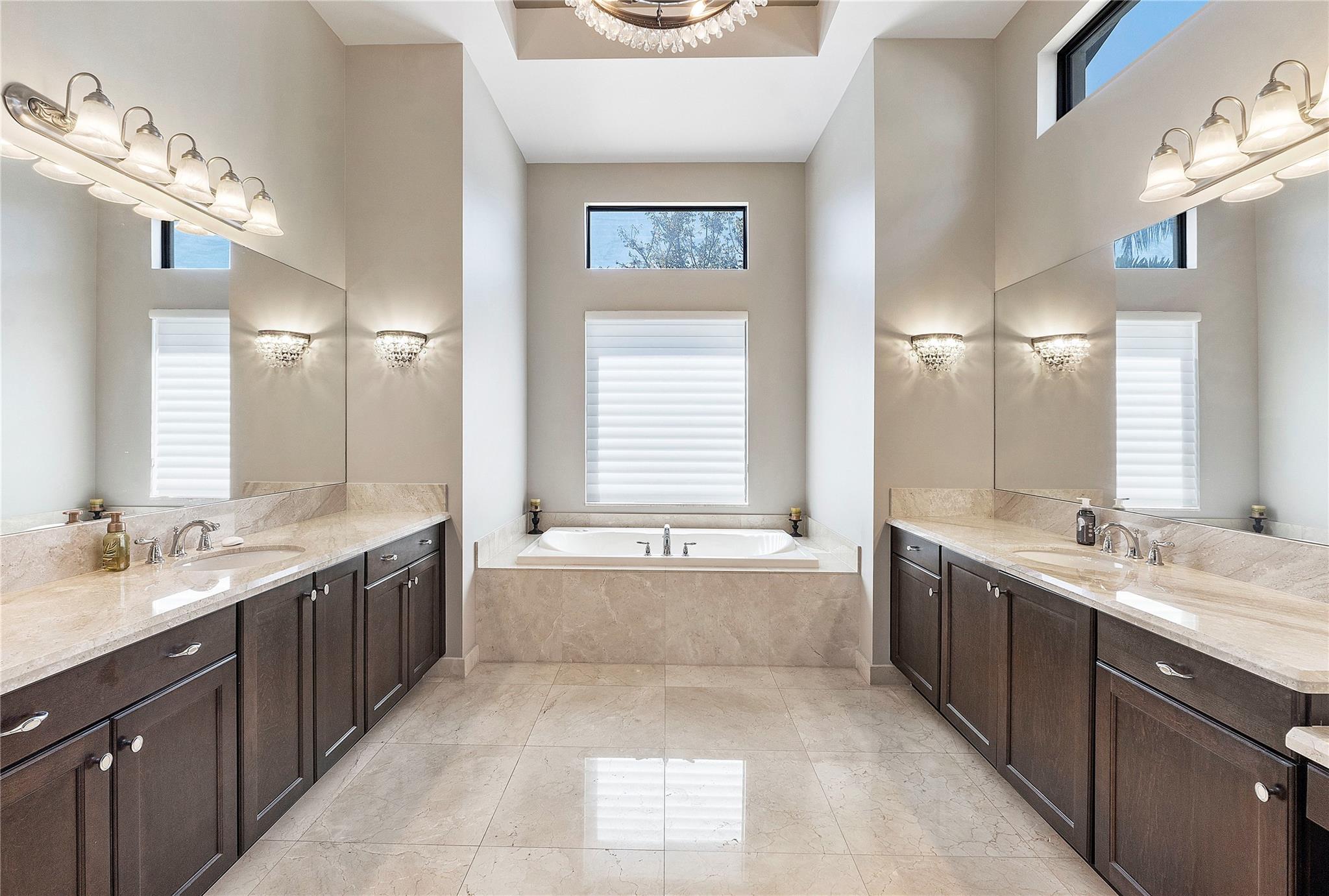 SEVEN BRIDGES - Residential