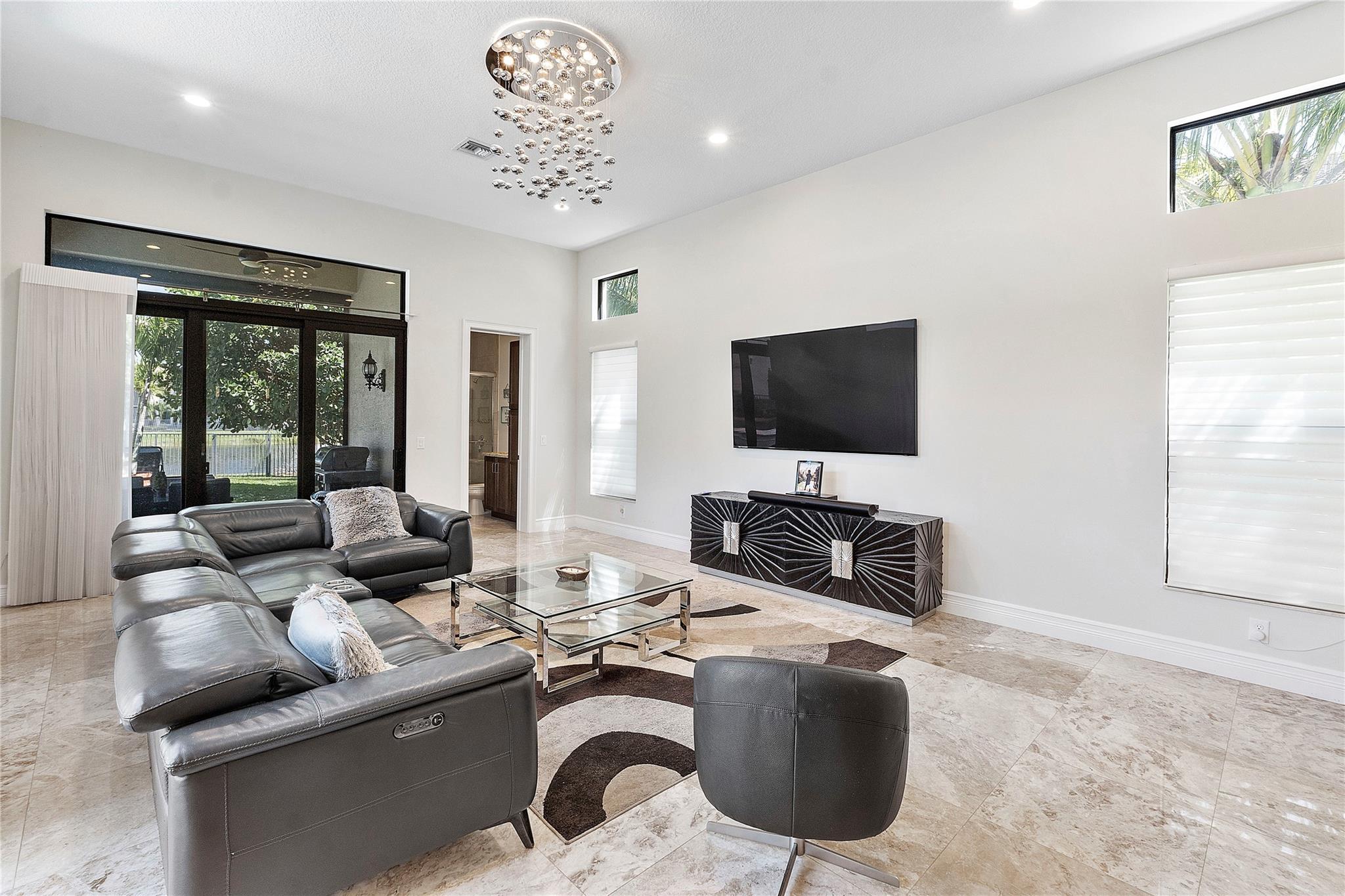 SEVEN BRIDGES - Residential