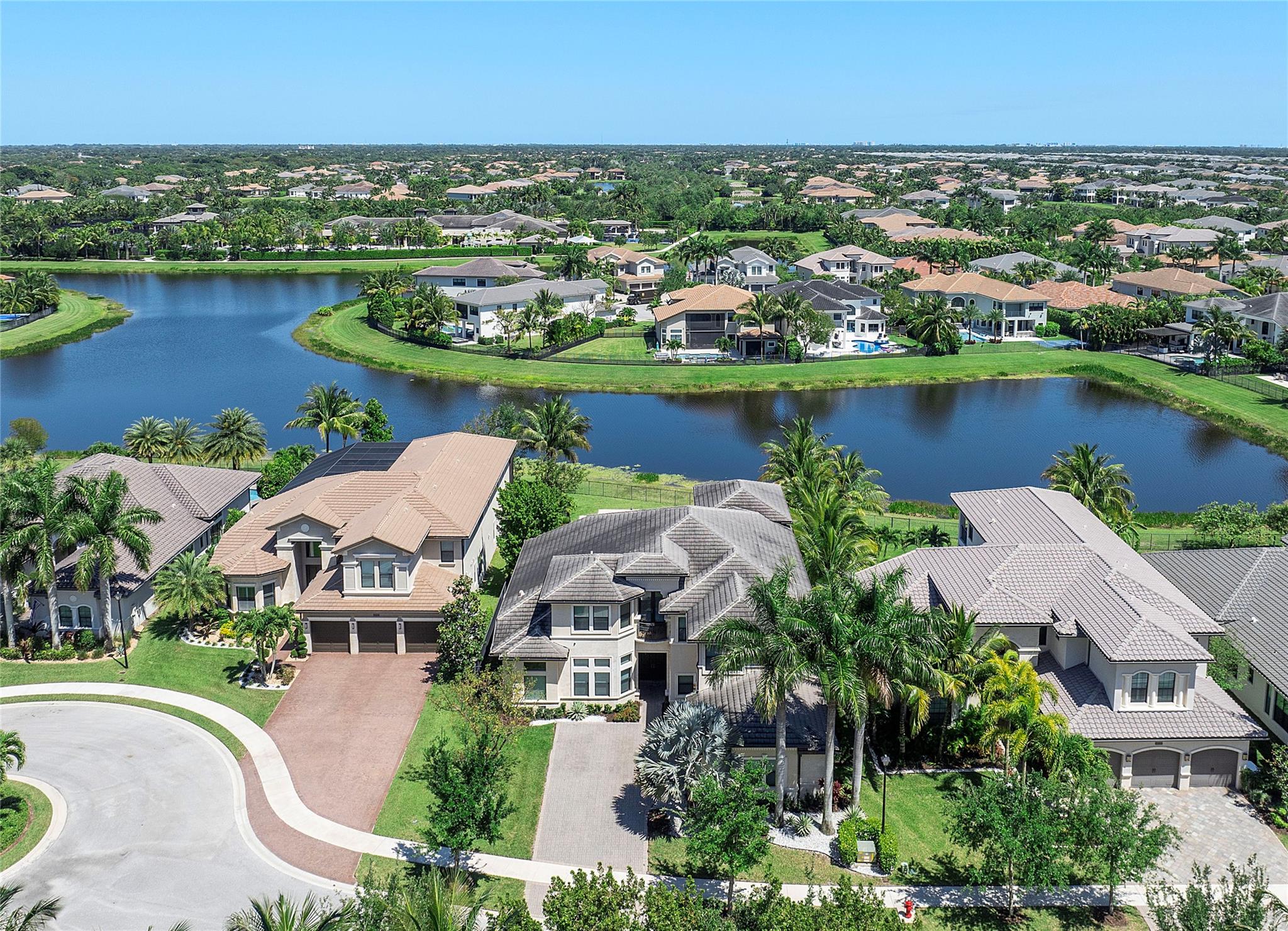 SEVEN BRIDGES - Residential