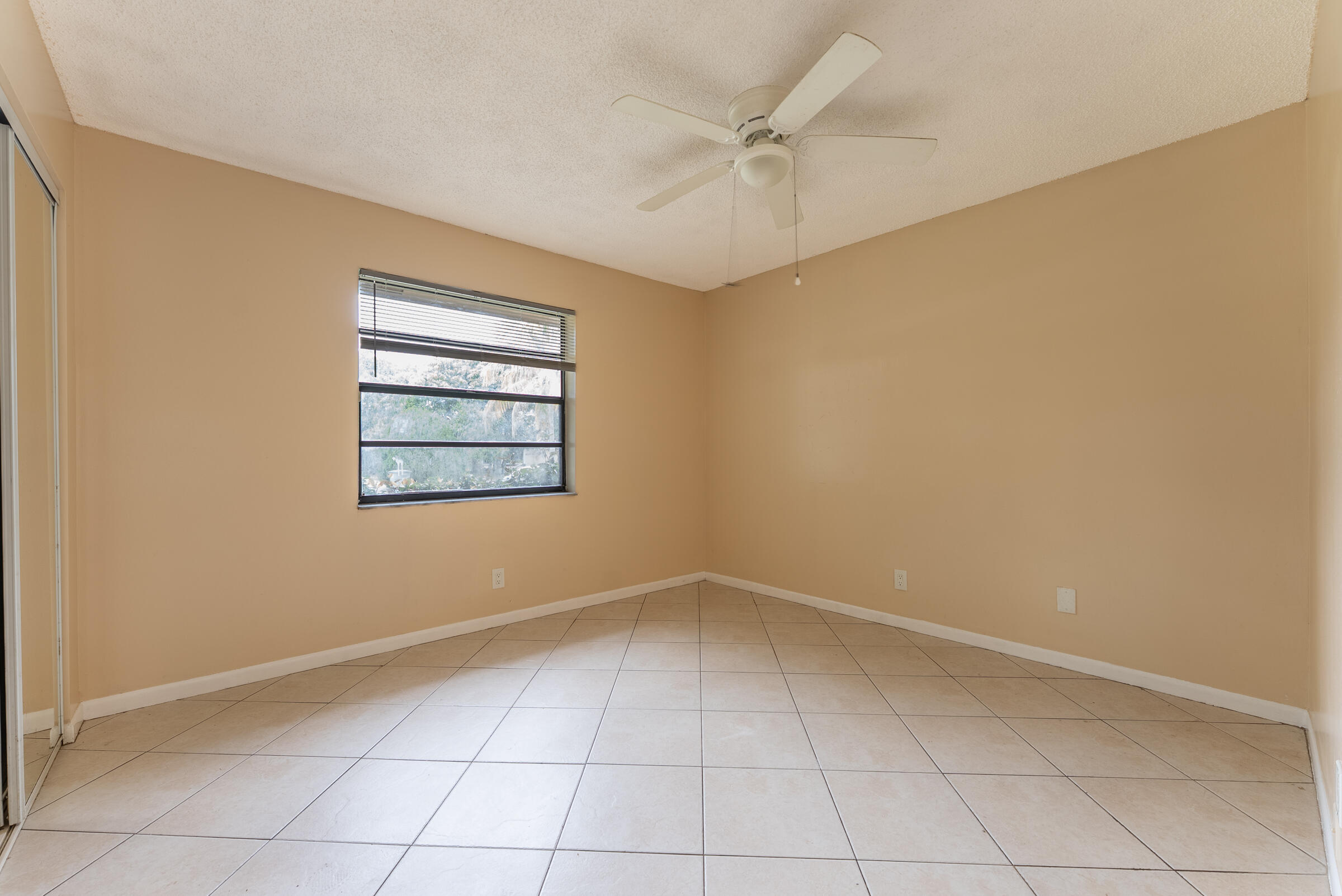 SUNNY HILLS HOMESITES - Residential