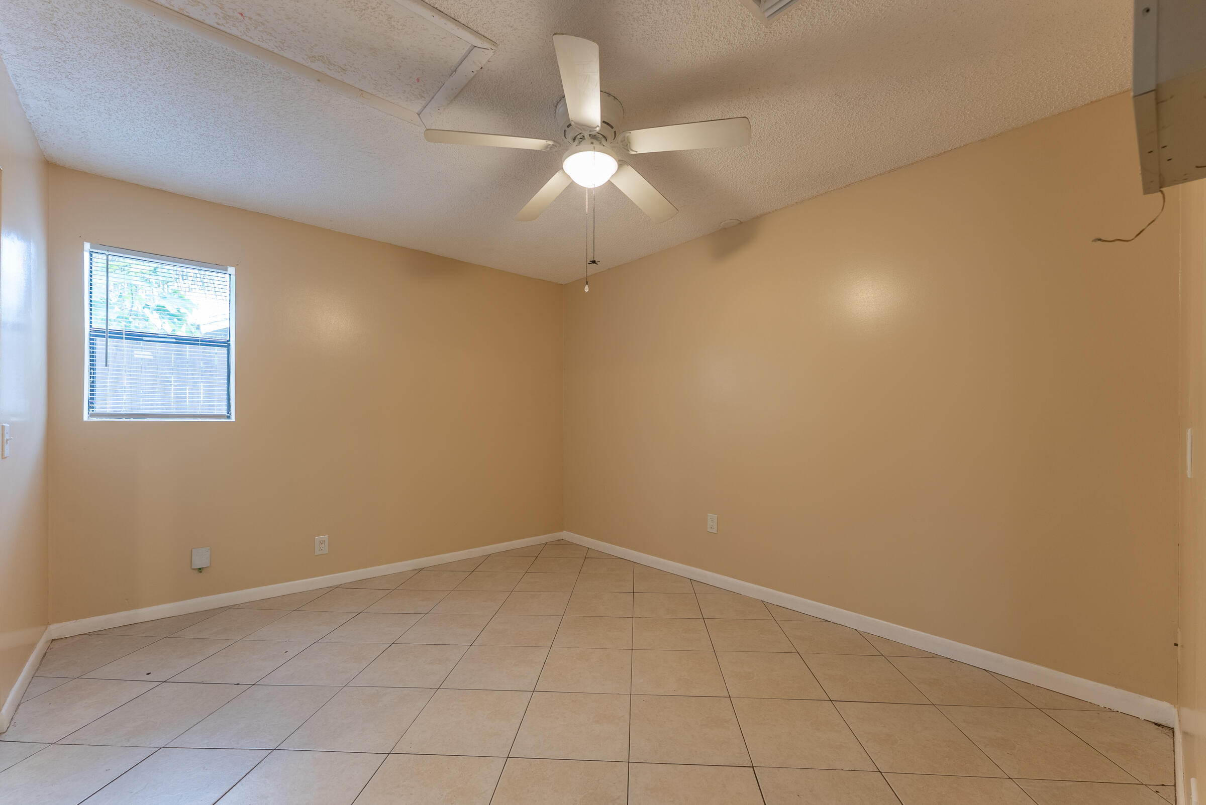 SUNNY HILLS HOMESITES - Residential