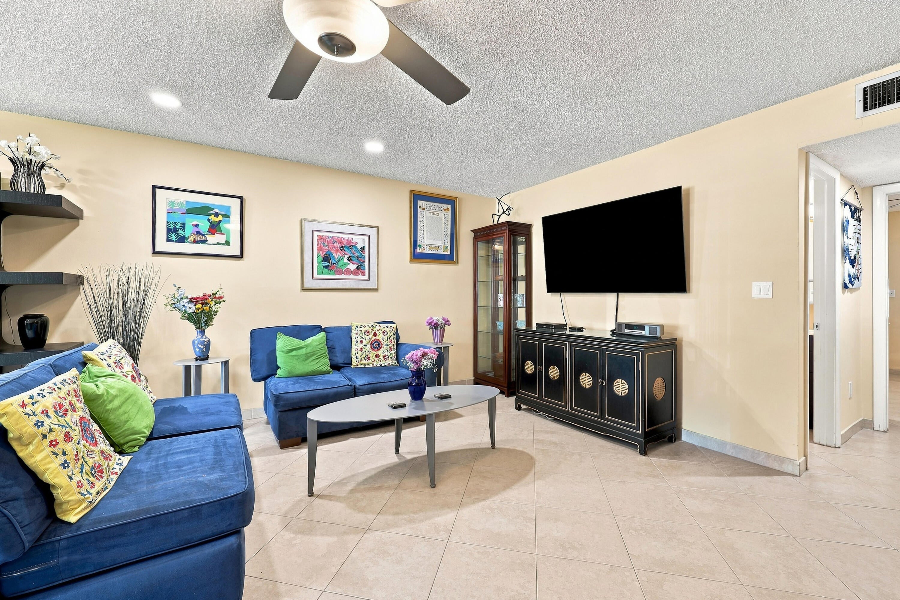 415 High Point Boulevard B
