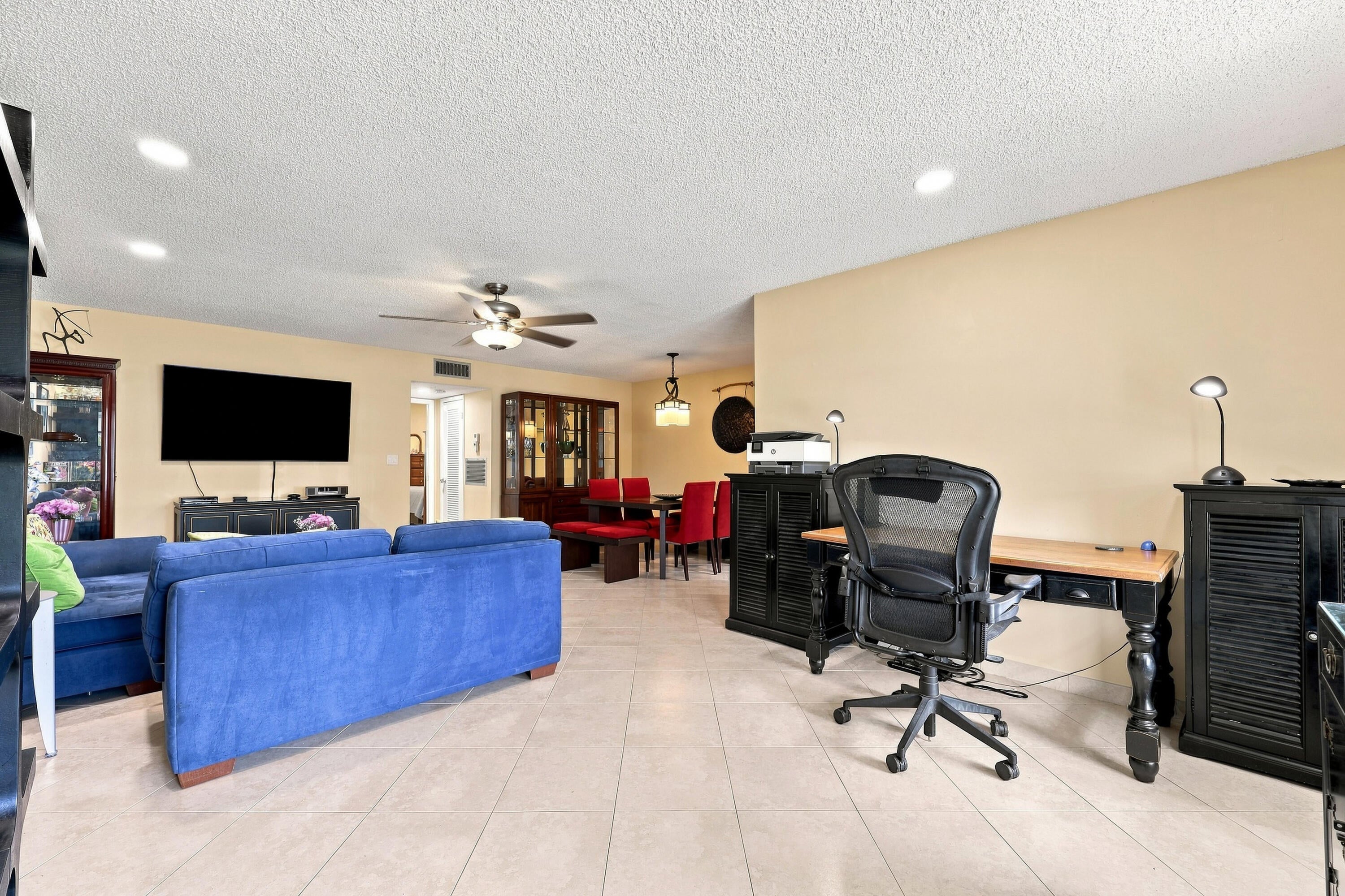 415 High Point Boulevard B