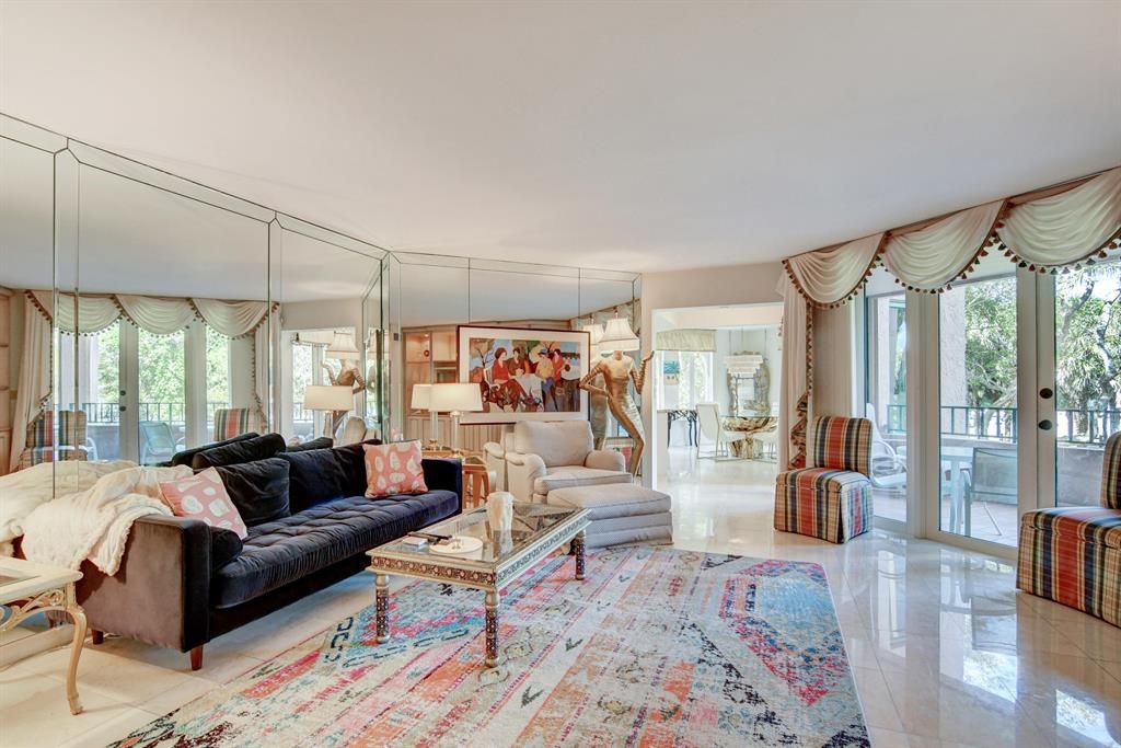 Photo of 100 SE 5th Avenue #206, Boca Raton, FL 33432 (MLS # R10700308)