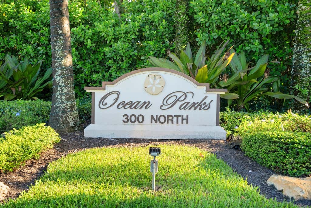 Photo of 300 N HIGHWAY A1A #101M, Jupiter, FL 33477 (MLS # B26063400)