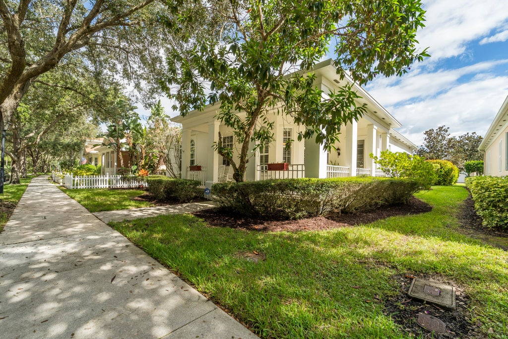 Photo of 114 Newcastle Drive, Jupiter, FL 33458 (MLS # R10929576)