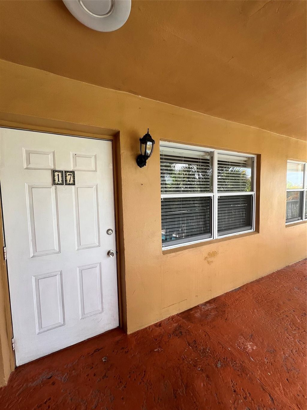 Photo of 2016 NE 17th Court #17, Fort Lauderdale, FL 33305 (MLS # F10502382)