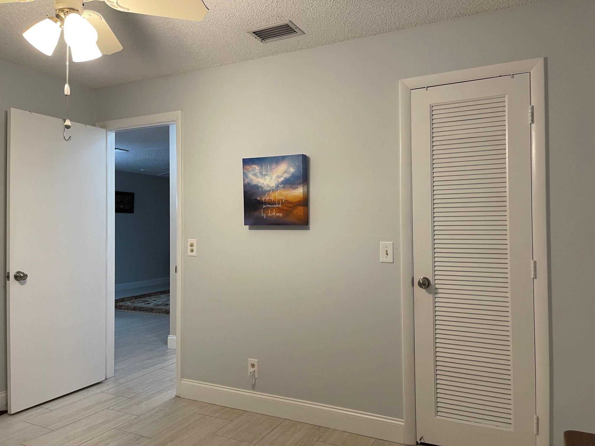 LEISURE LAKE CIRCLE - Residential