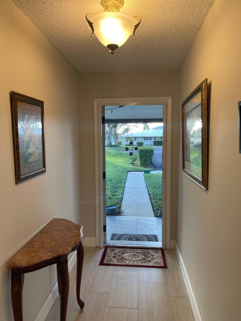 LEISURE LAKE CIRCLE - Residential