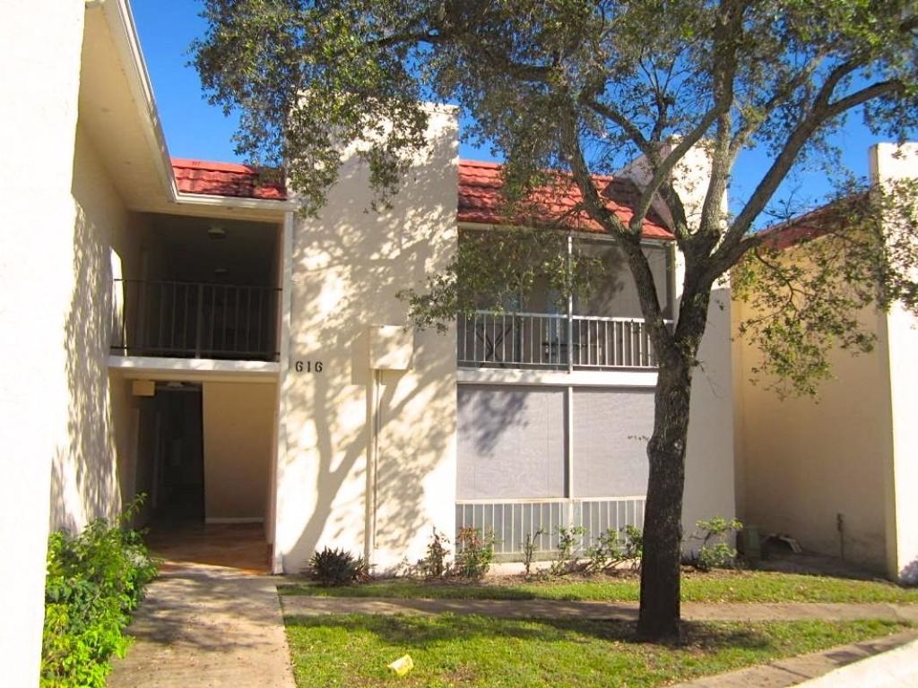 Photo of 606 NW 13th Street #15, Boca Raton, FL 33486 (MLS # R11051488)