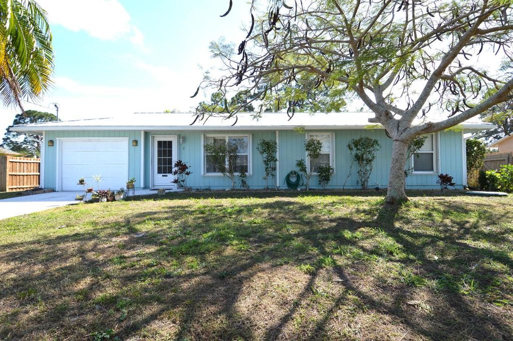 Photo of 392 SE Walters Terrace, Port Saint Lucie, FL 34983 (MLS # R11155734)