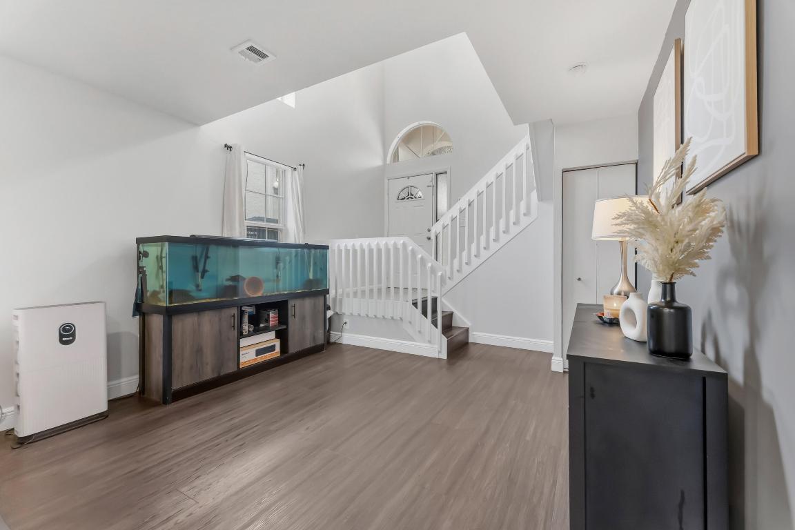 WEST GLEN MANOR - Residential