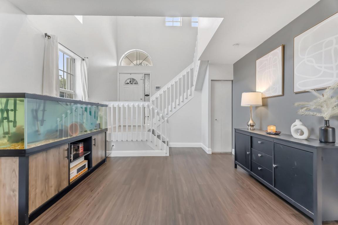 WEST GLEN MANOR - Residential