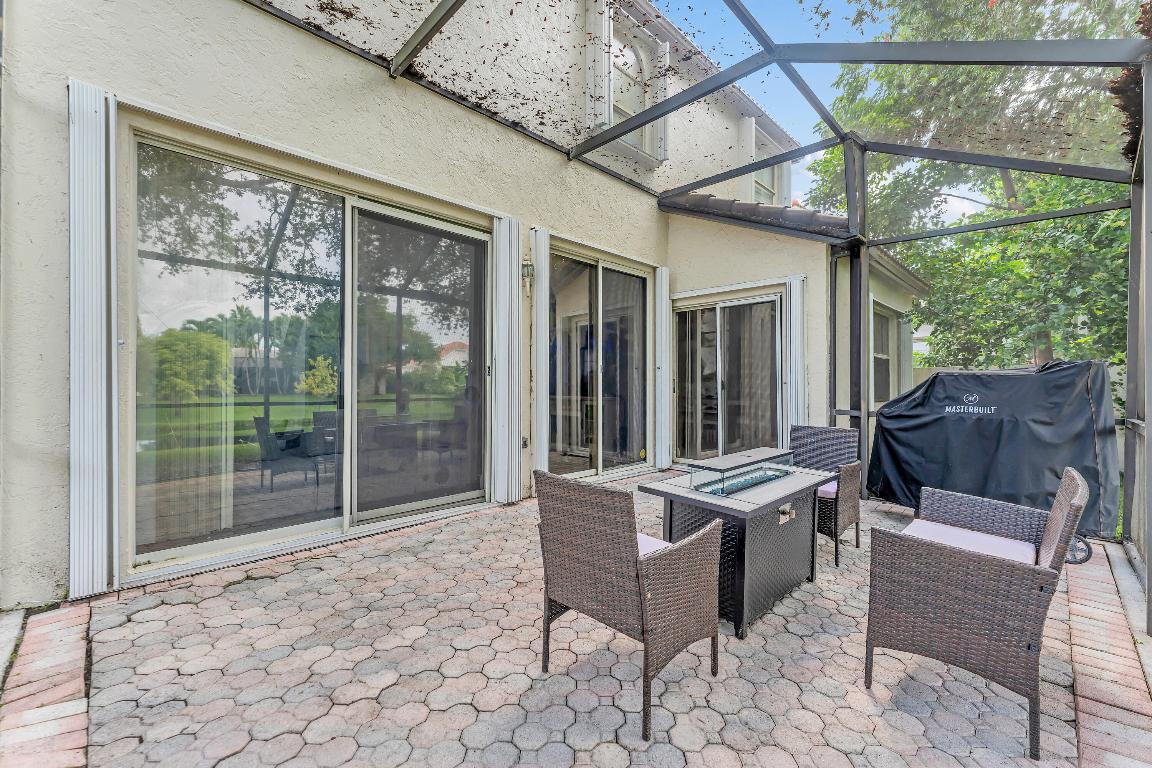 WEST GLEN MANOR - Residential