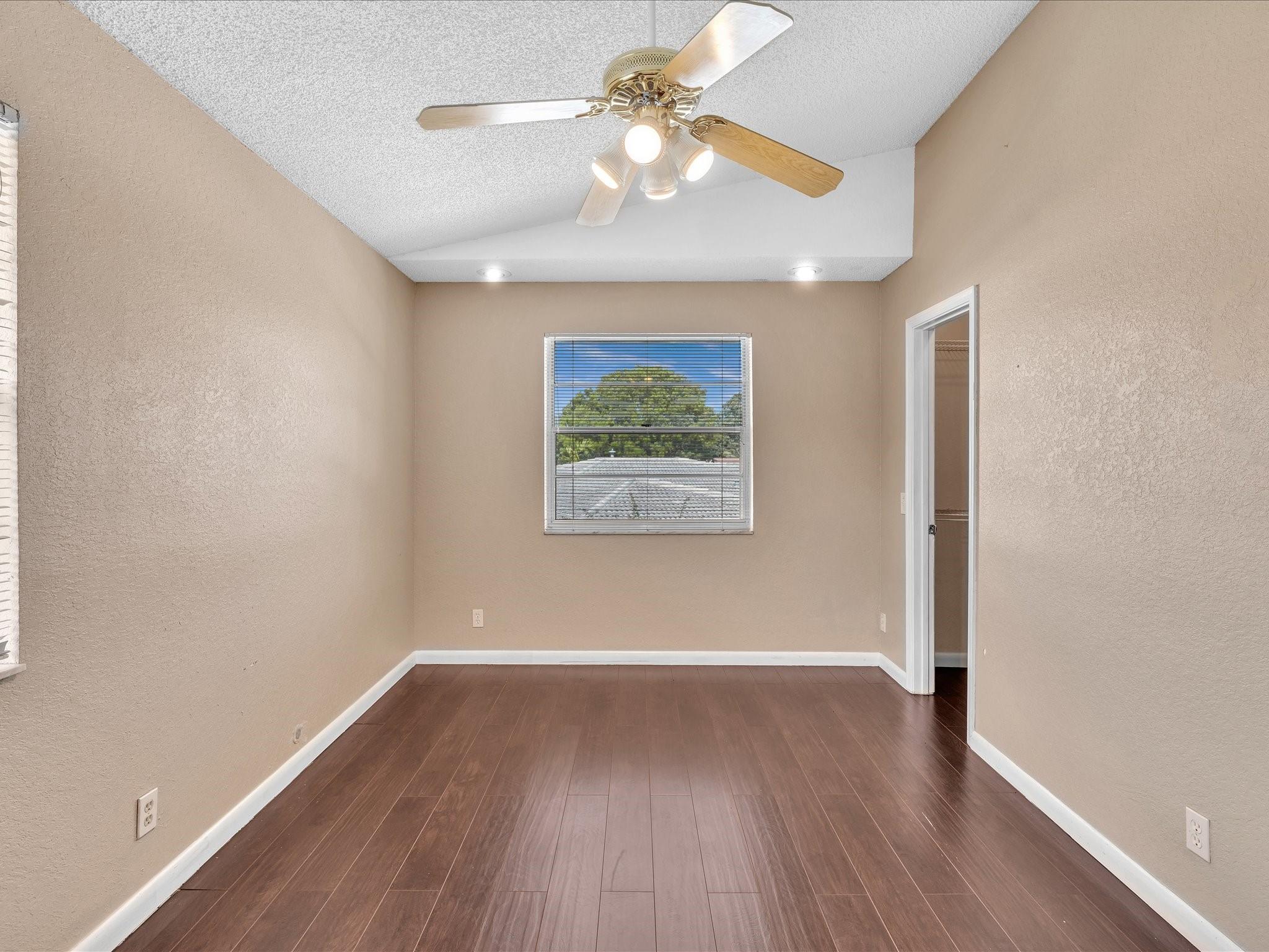 BEACON HILL - Residential