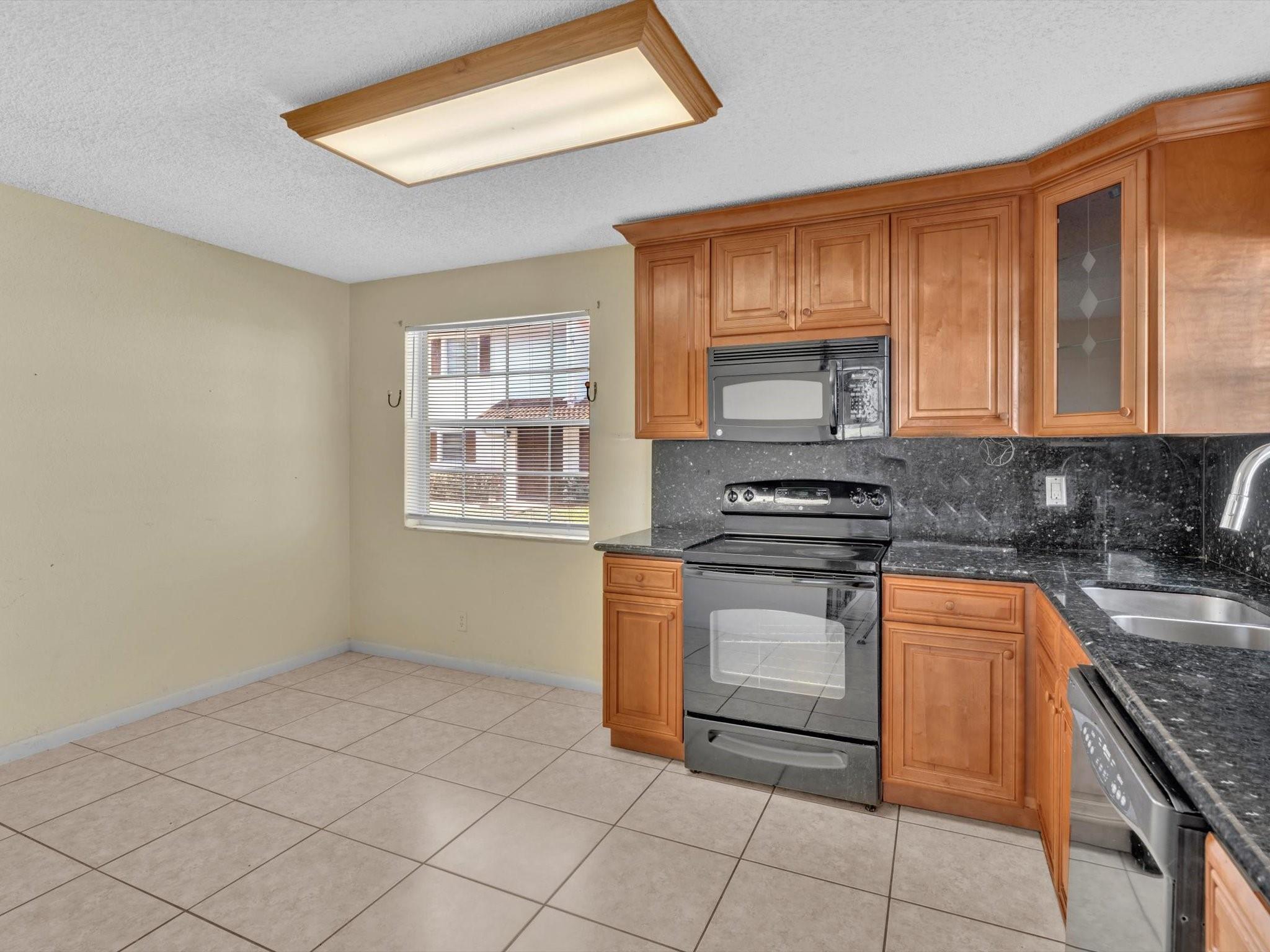 BEACON HILL - Residential