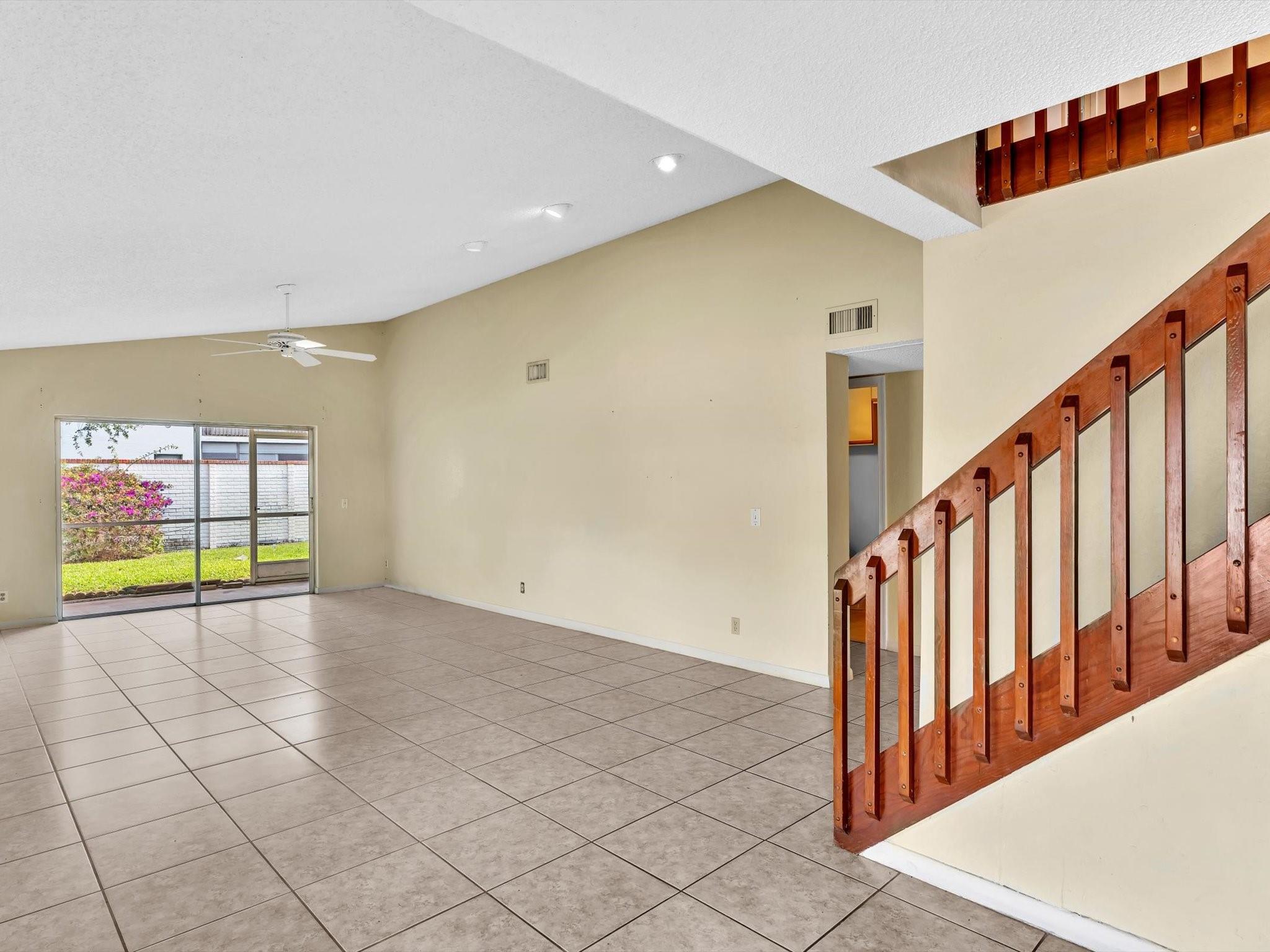 8957 NW 23rd St 8957