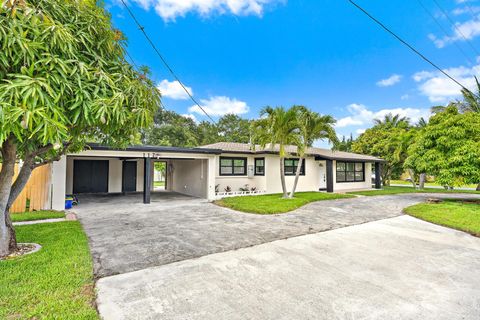 Photo of 117 SE 22nd Avenue, Boynton Beach, FL 33435 (MLS # B26028274)