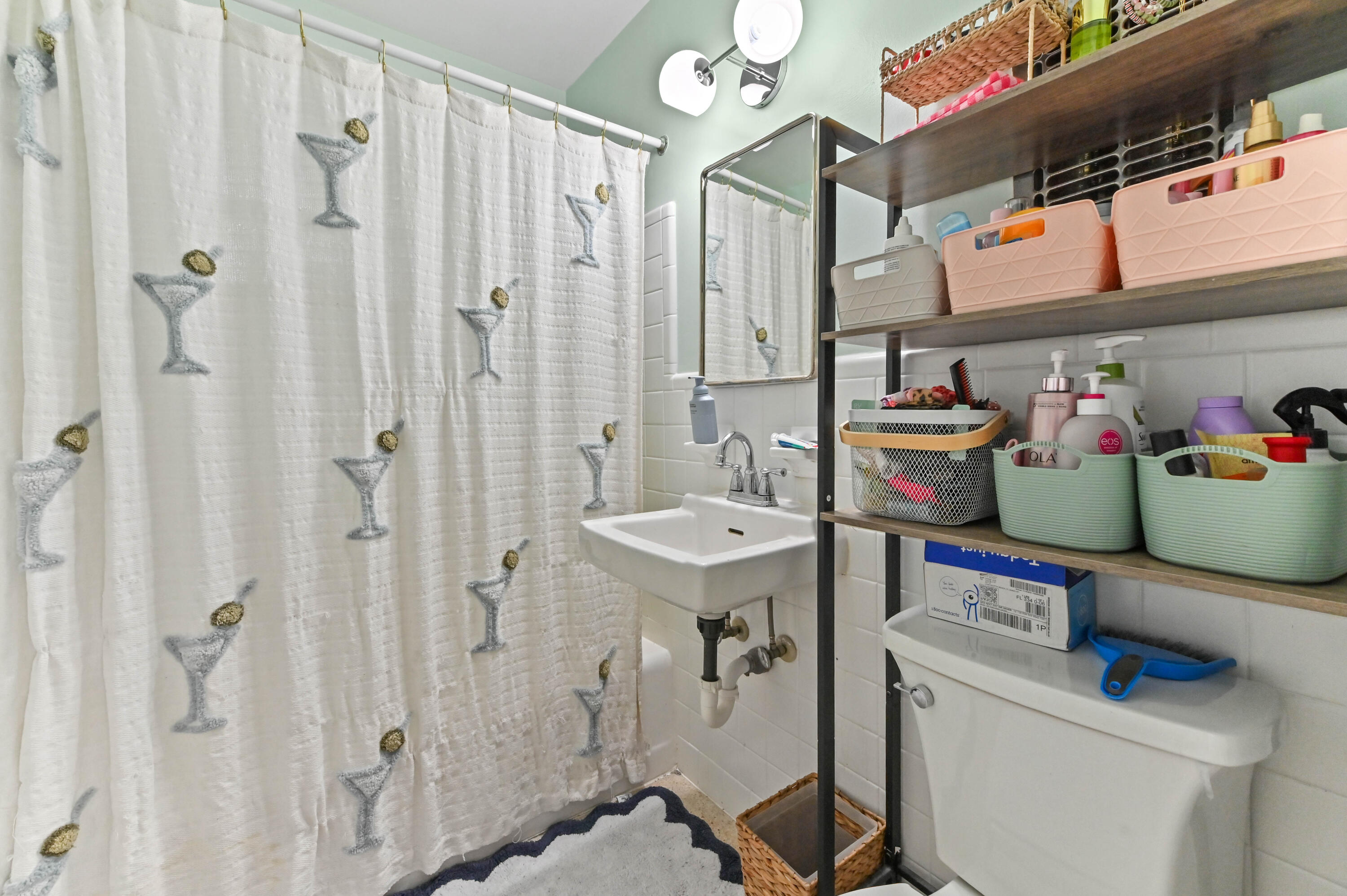 NORTH LAKE WORTH - Residential Income