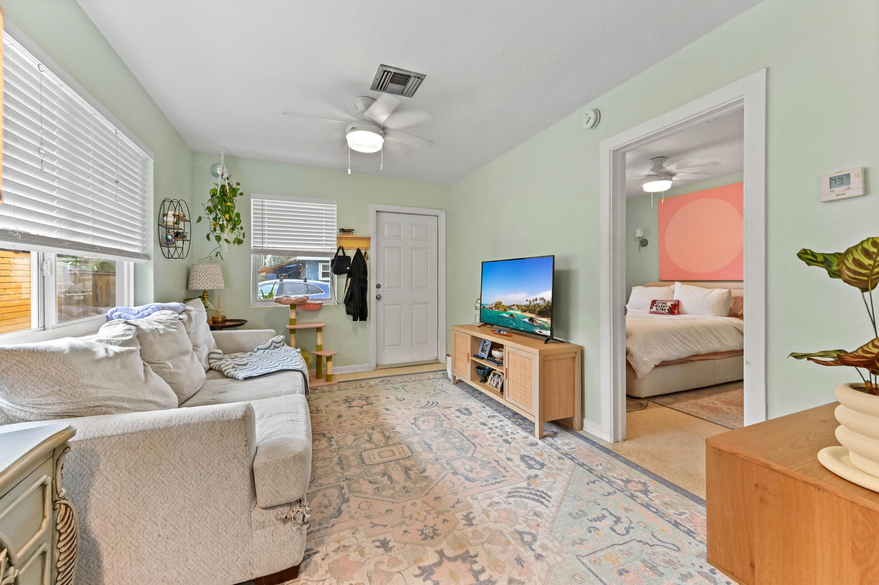 NORTH LAKE WORTH - Residential Income