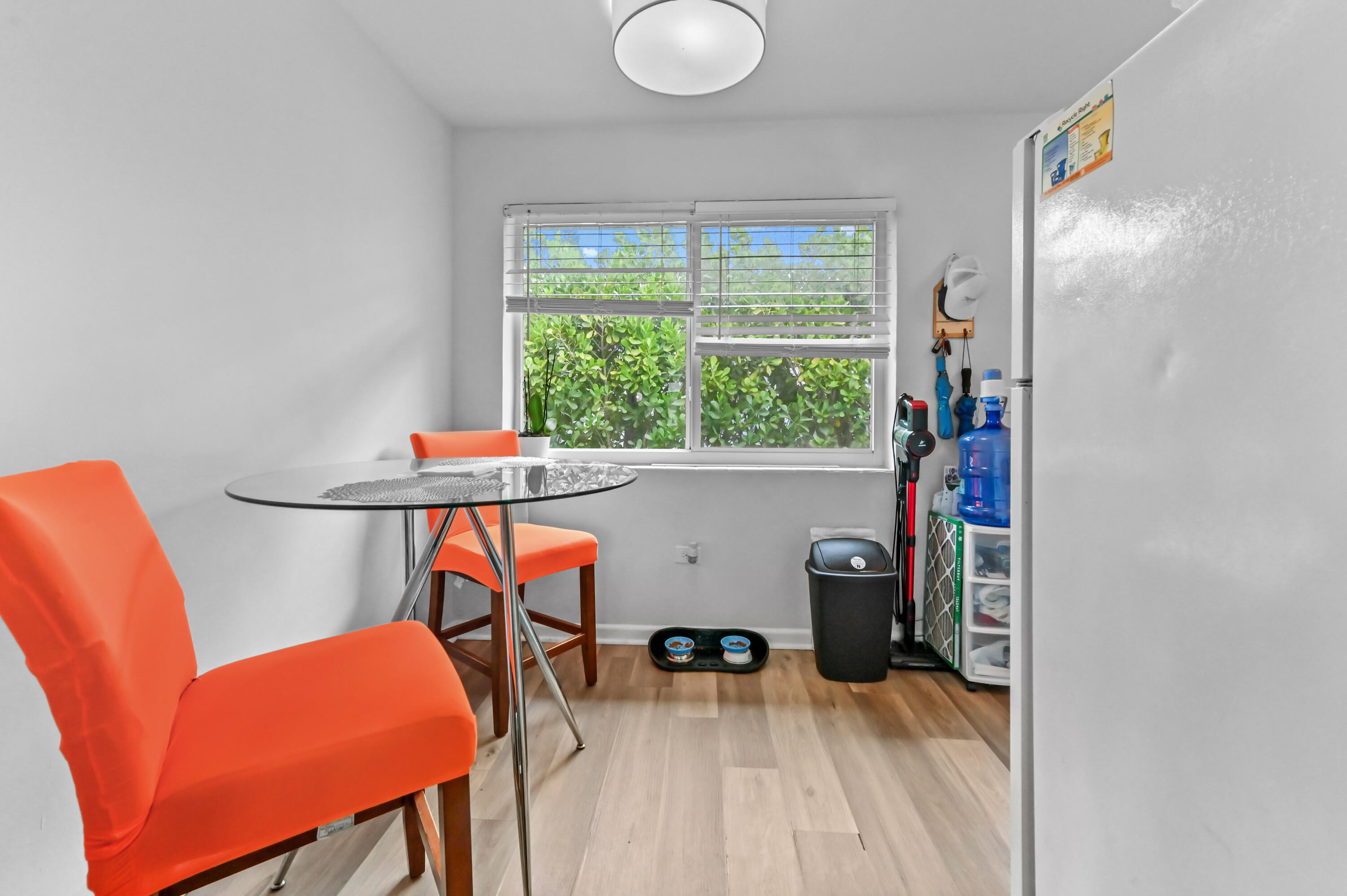 NORTH LAKE WORTH - Residential Income