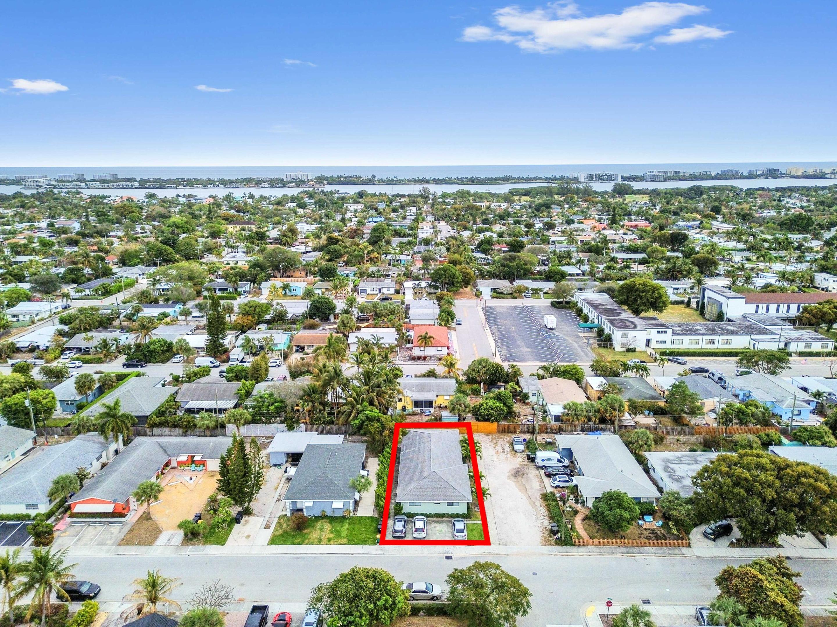 NORTH LAKE WORTH - Residential Income