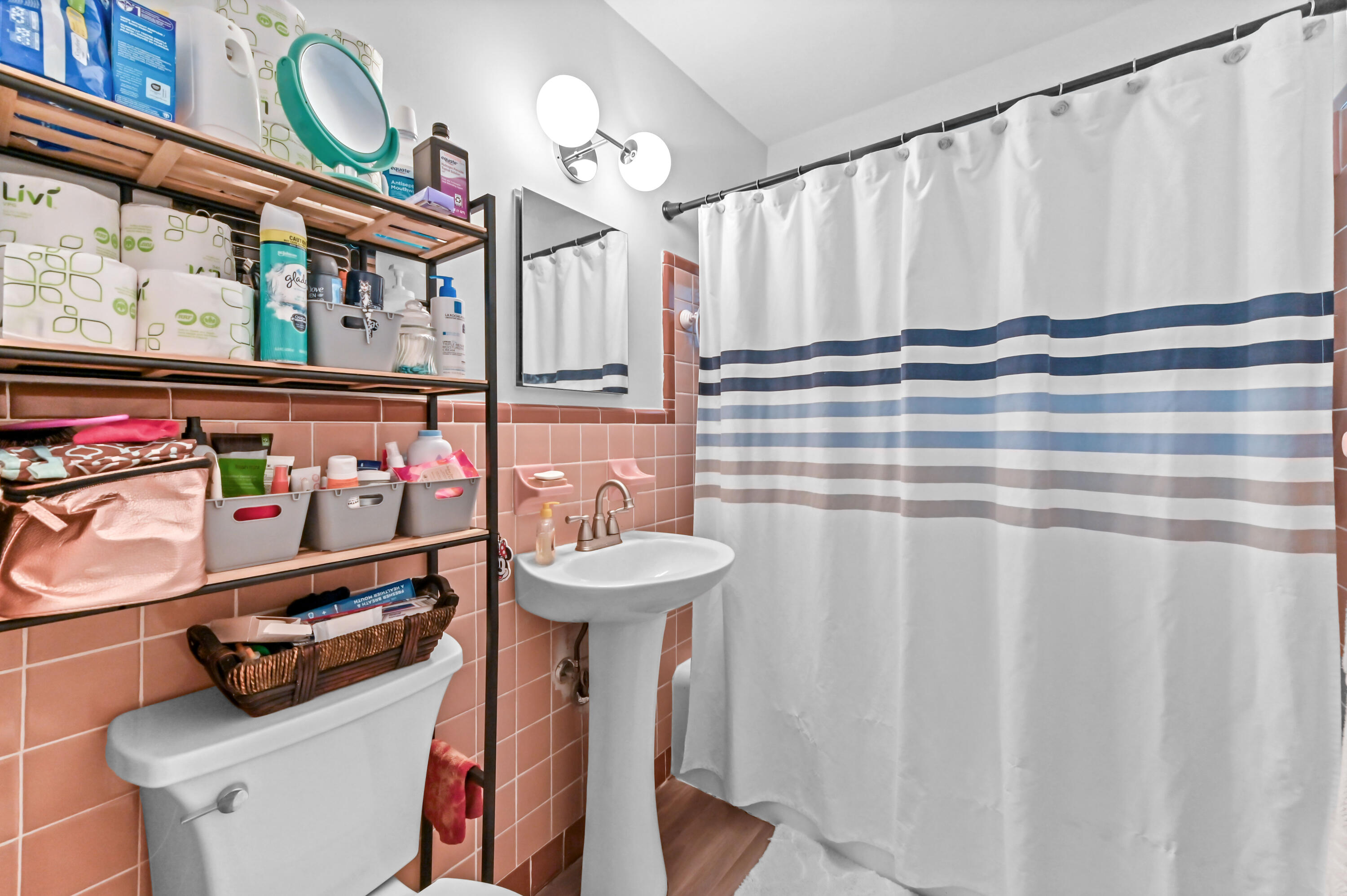 NORTH LAKE WORTH - Residential Income