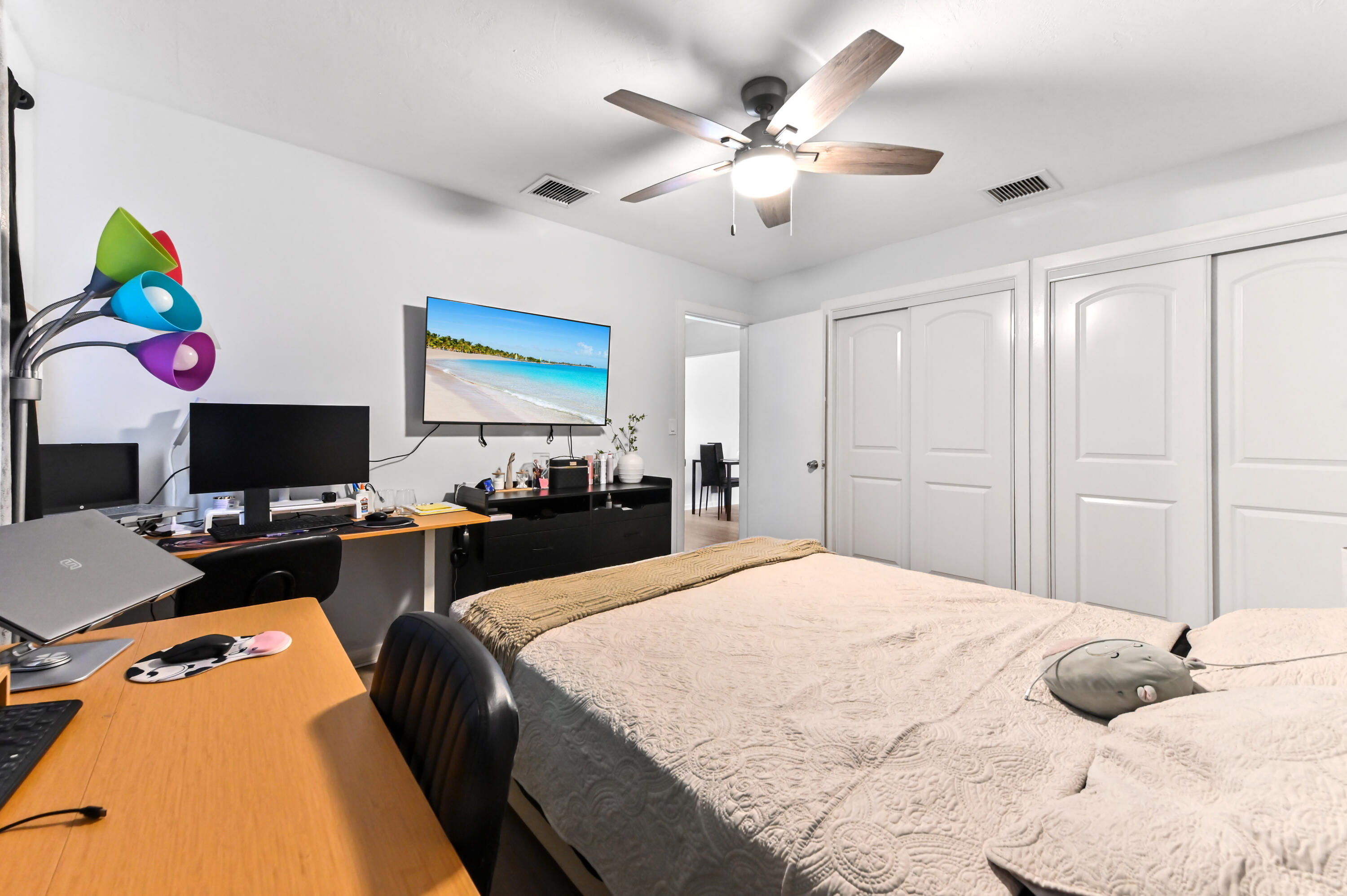 NORTH LAKE WORTH - Residential Income