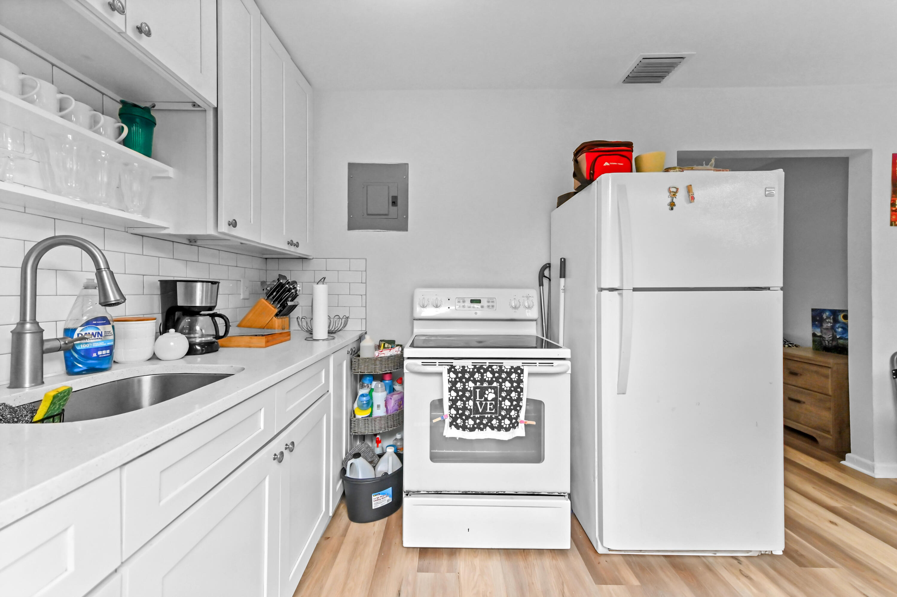 NORTH LAKE WORTH - Residential Income