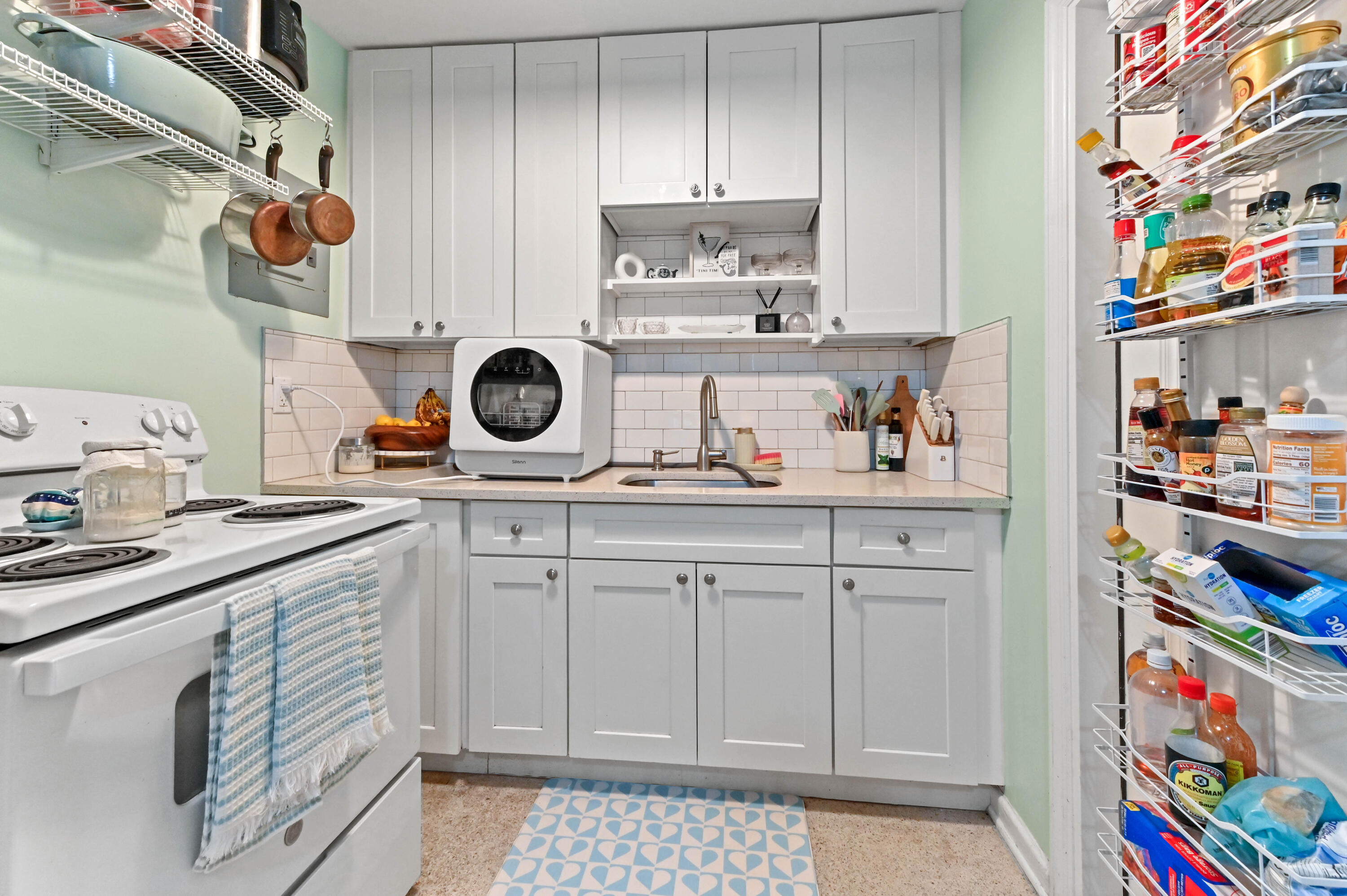 NORTH LAKE WORTH - Residential Income