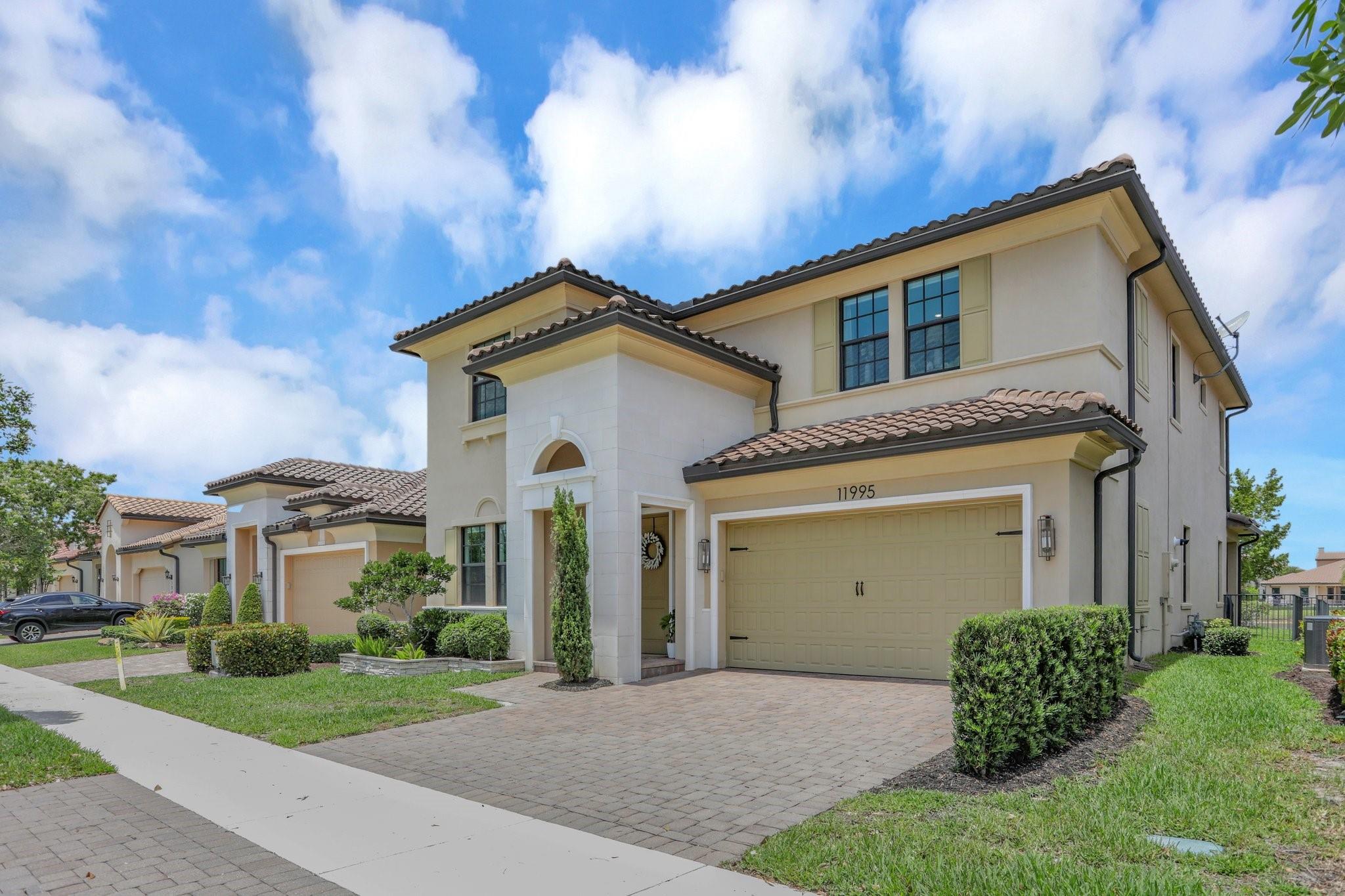 11995 S Baypoint Cir