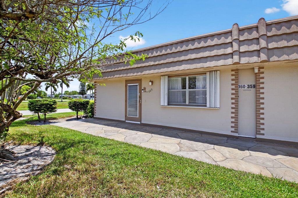 Photo of 360 Seville O, Delray Beach, FL 33446 (MLS # R11101576)