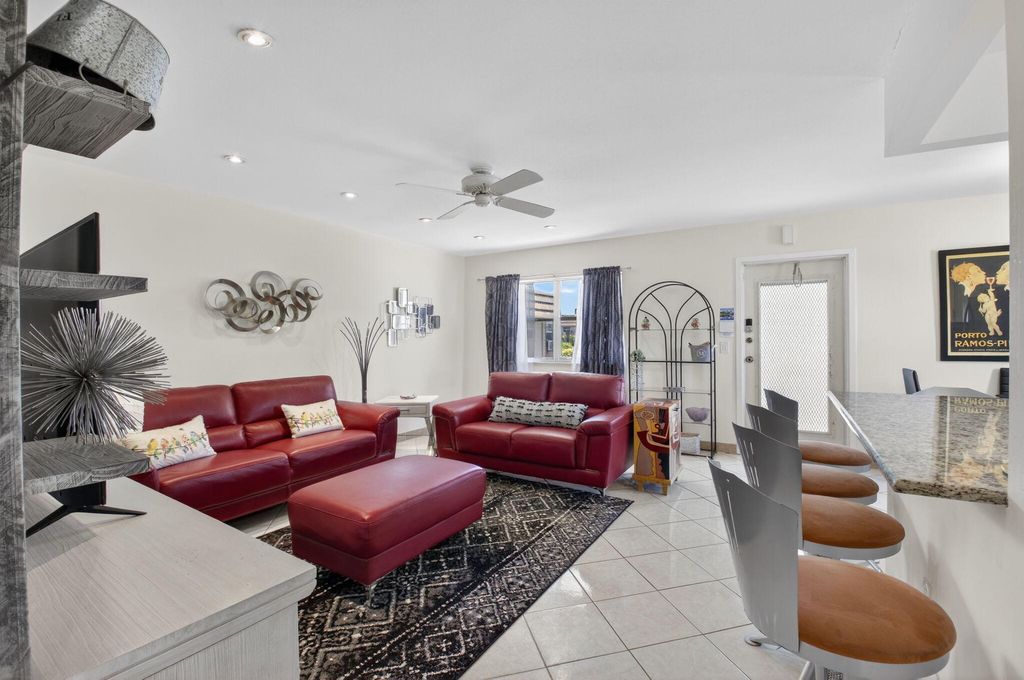 Photo of 360 Seville O, Delray Beach, FL 33446 (MLS # R11101576)