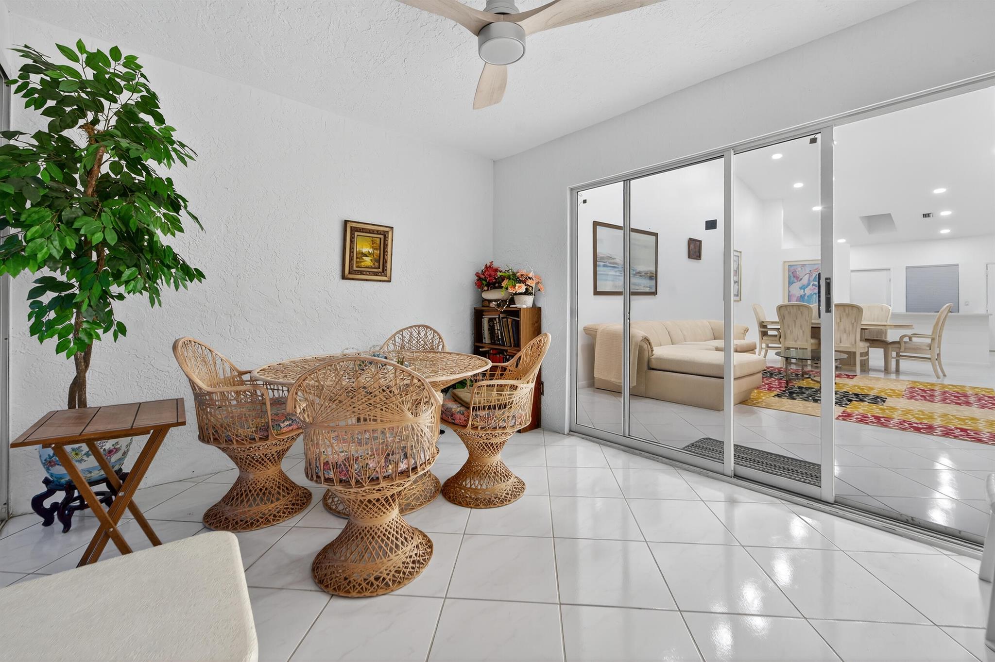 HUNTINGTON POINTE - Residential Lease