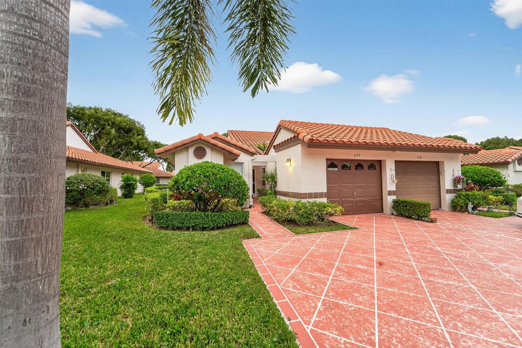 Photo of 6147 Waldwick Circle, Delray Beach, FL 33484 (MLS # R11140245)